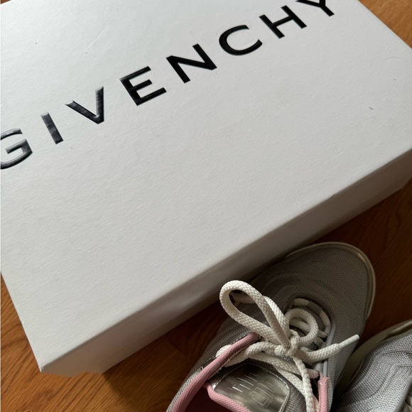 Givenchy shoes - Picture 4 of 5